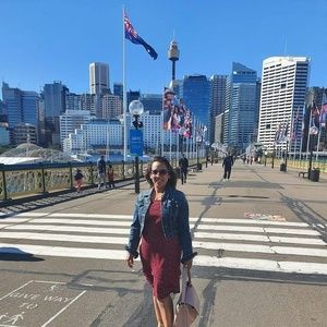 Meet your Posher, Dimple